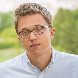 imagen del grupo de Iñigo Errejón en Español